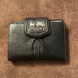 Coach medium wallet